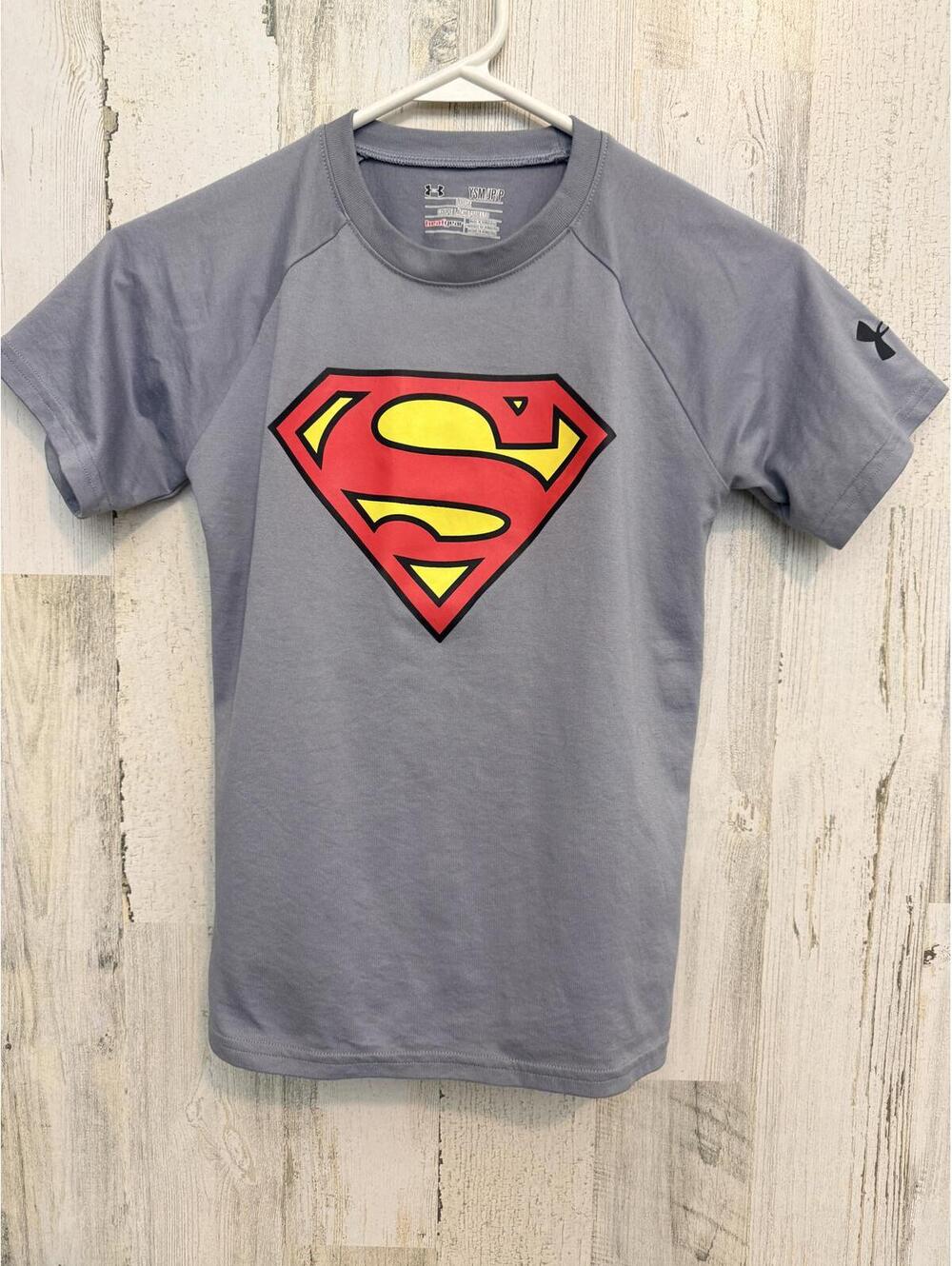 Under Boys YSM Armour Superman HeatGear Loose Fit T-Shirt - Picture 1 of 4